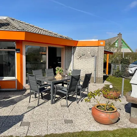 Holiday home Zeester 113 Julianadorp